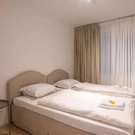 New Flat On A Top-level Location For 6 *