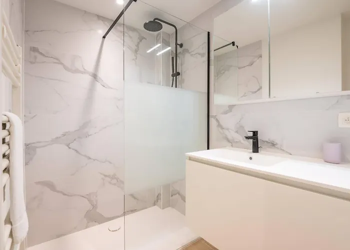 New Flat On A Top-level Location For 6 Appartement